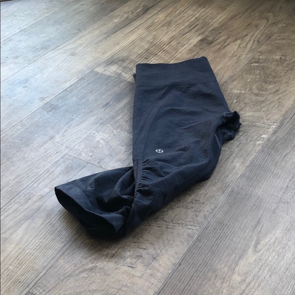 Lululemon In The Flow Crop II-Heathered Deep Navy - Picture 4 of 4